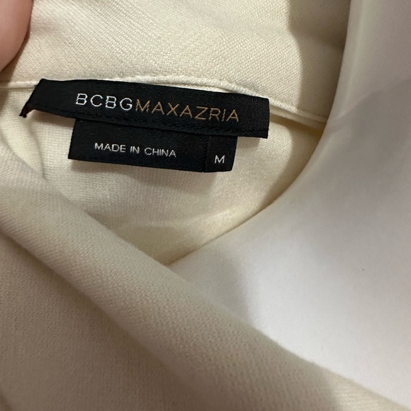 BCBG MAX AZRIA CAPE JACKET - Picture 7 of 7